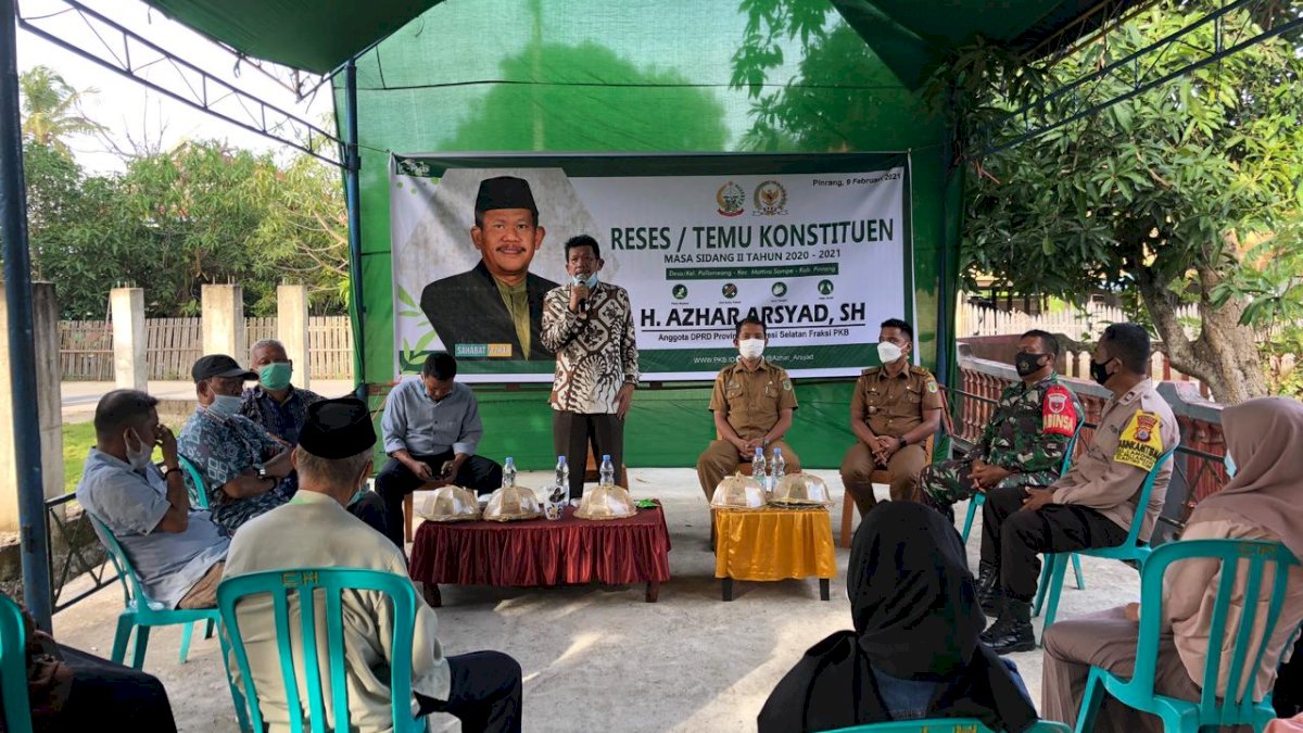 Warga Pinrang Mengadu ke Azhar Arsyad Soal Kelangkaan Pupuk