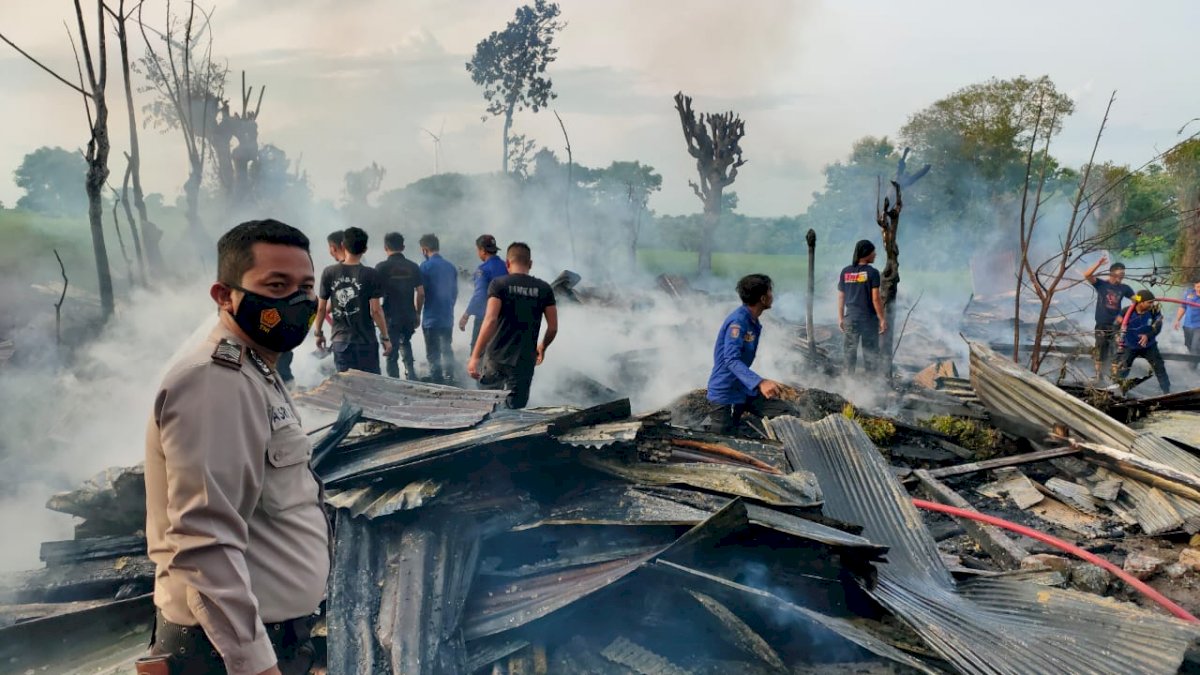 Dua Rumah Ludes Terbakar, 7 Ekor Kambing Terpanggang