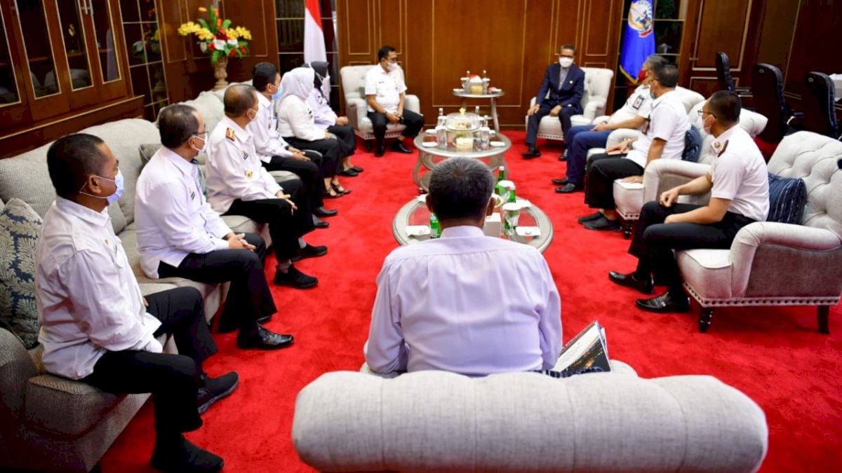 Pelantikan Ditunda, 10 Daerah Resmi Dipimpin Plh