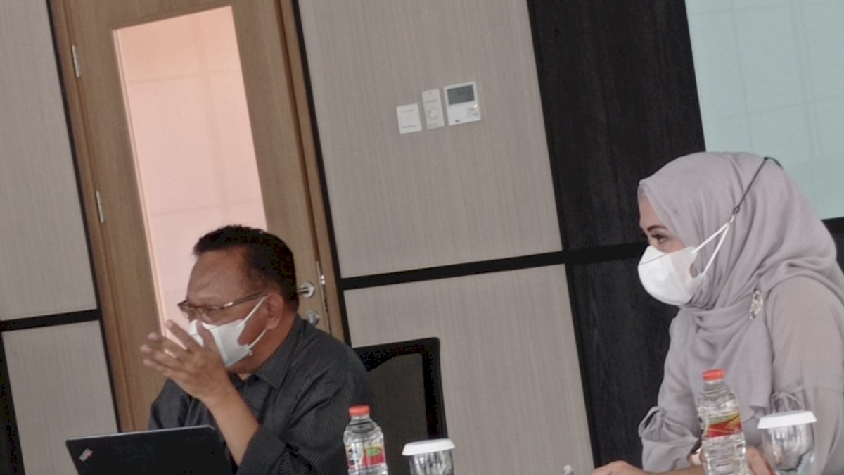 Prof Wardihan dan Tim Transisi Danny-Fatma Bahas Penangangan Covid-19