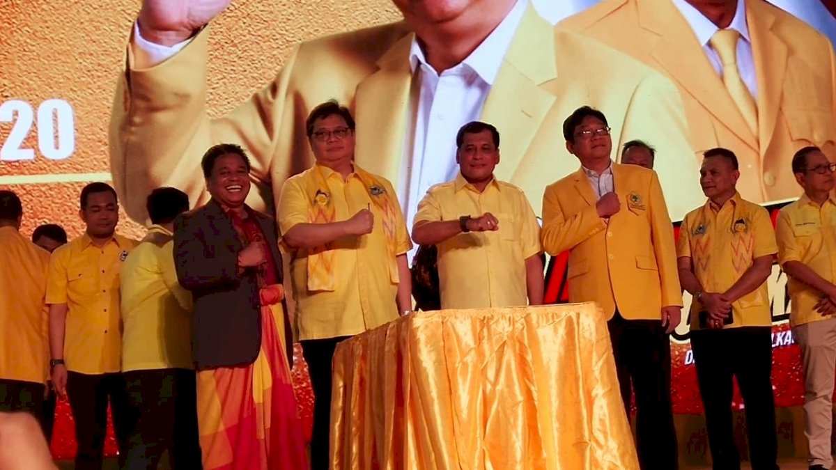 Ombas dan Suhartina Mengaku Siap Besarkan Partai Golkar