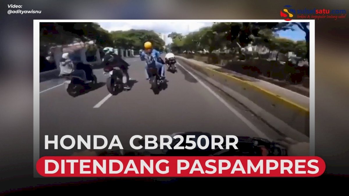 VIDEO: Nekat Terobos Ring 1, Pengendara Honda CBR250RR Ditendang Paspampres