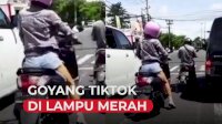 VIDEO: Aksi Pemotor Cewek Goyang ‘TikTok’ di Lampu Merah