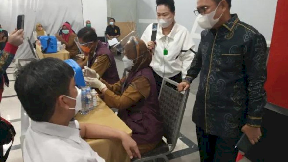 Apindo Target Vaksinasi 5.200 Karyawan Perusahaan