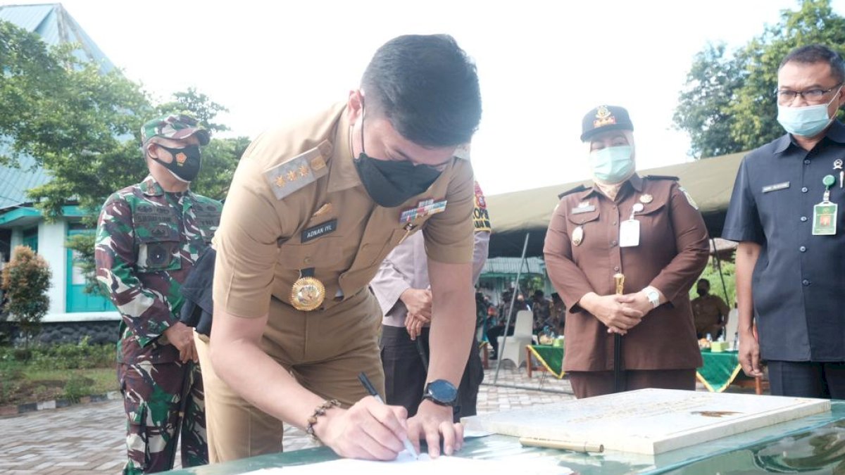 Bupati Adnan Resmikan Aula Makodim 1409 Gowa