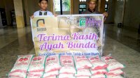 Relawan Akhirat Makassar Salurkan 1 Ton Beras untuk Anak Yatim