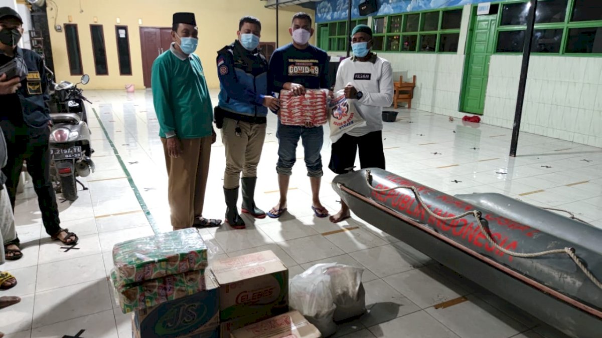 Pemkab Gowa Salurkan Bantuan ke Warga Terdampak Banjir