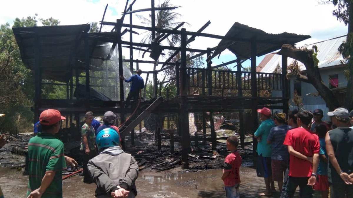 Satu Rumah dan Tujuh Unit Motor di Jeneponto Ludes Terbakar