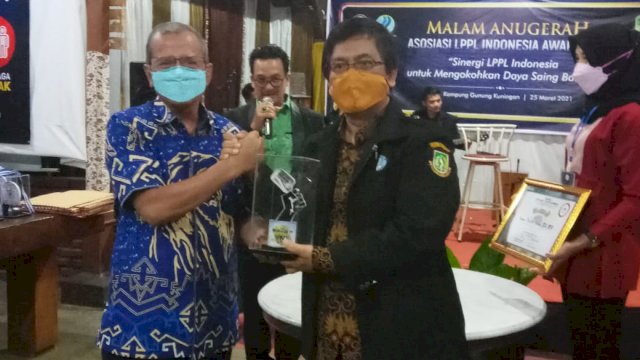 istimewa
