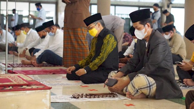 istimewa