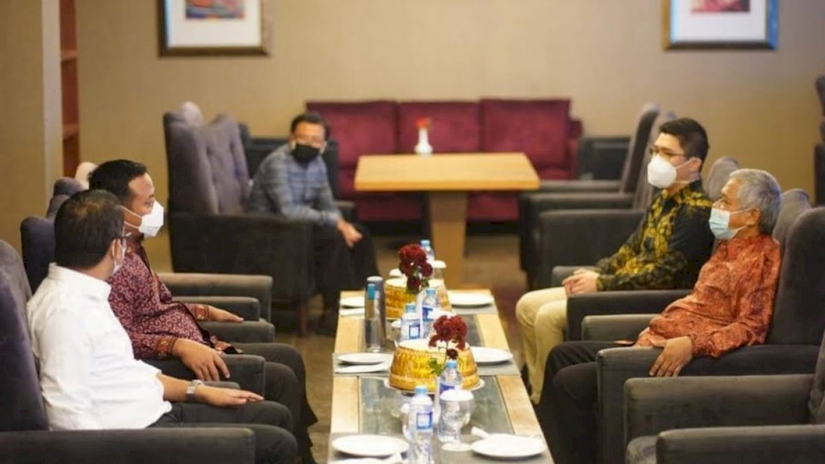 Plt Gubernur Bahas Program Strategis untuk Warga Toraja