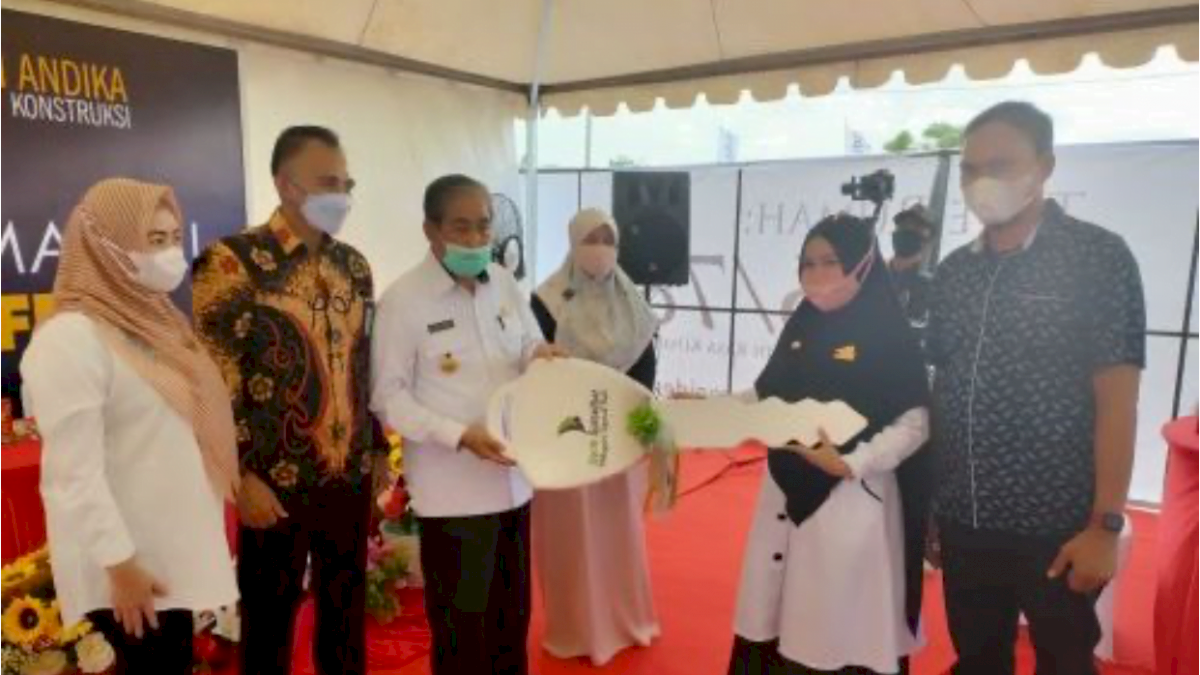 Bank Sulselbar Bersama PT Sultan Andika Kontruksi Akad Kredit Massal FLPP