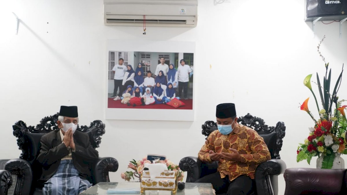 Jadi Plt Gubernur, Sudirman Sulaiman Minta Didoakan KH AGH Sanusi Baco