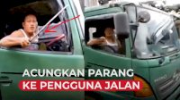VIDEO: Sopir Truk Kontainer Acungkan Parang di Jalan, Ngaku Emosi