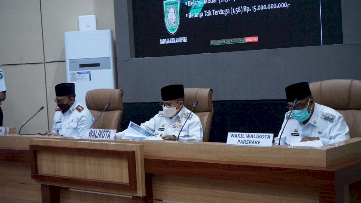 Gelar Rapat Monev Pembangunan Triwulan I, Taufan Pawe: Ini Sangat Sakral