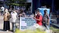 Pensiunan Perumda Air Minum Kota Makassar Demonstrasi, Tuntut Gaji