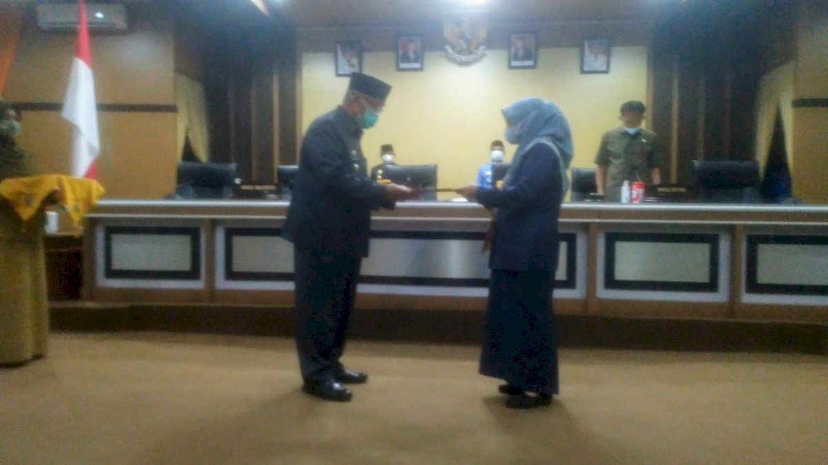DPRD Parepare Sampaikan Rekomendasi LKPj Walikota TA 2020