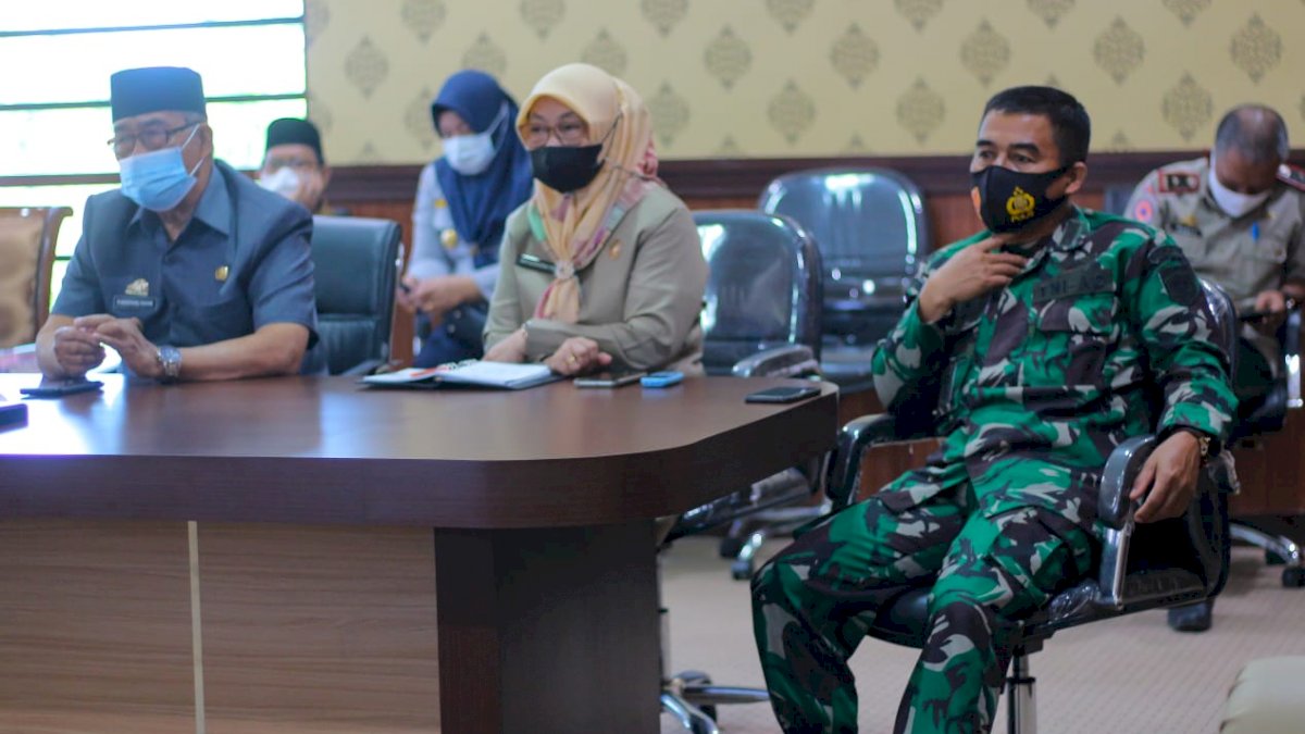 Bersama Forkopimda, Wawali Parepare Hadiri Rakor Penegakan Disiplin Prokes