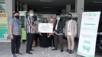 Pegadaian dan IZI Berikan 3 Gerobak untuk Bantu Pengusaha Kecil