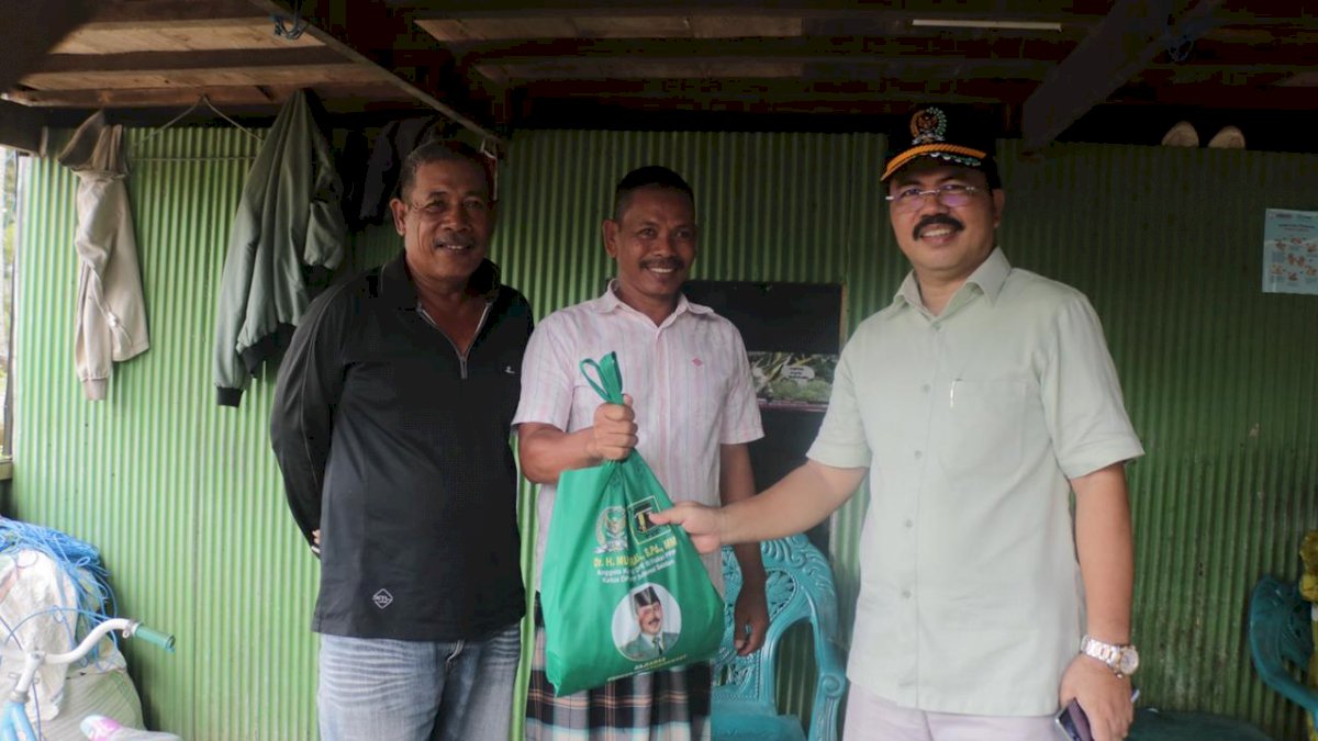 Jelang Lebaran, Aras Tebar Bantuan ke Warga Barru