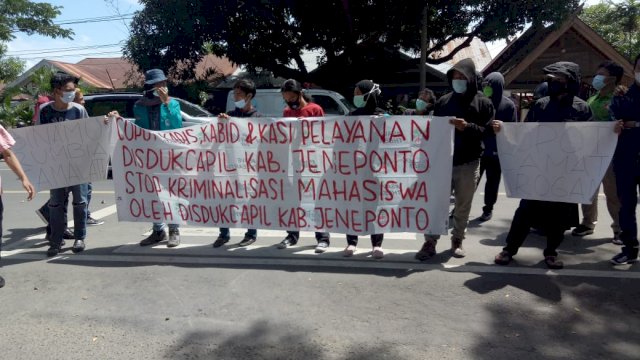 istimewa