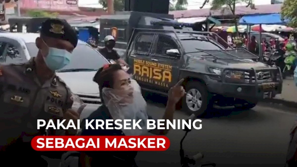 VIDEO:  Terjaring Razia, Emak-emak Ini Pakai Kresek Bening Sebagai Masker