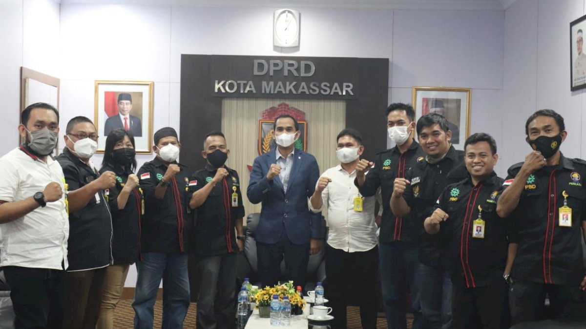 Ketua DPRD Makassar Dukung Upaya DPN Sertifikasi Tukang