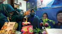Ketua PKK Sulsel Puji Stand Pameran Parepare di HKG