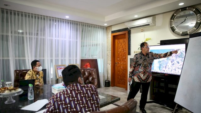 istimewa