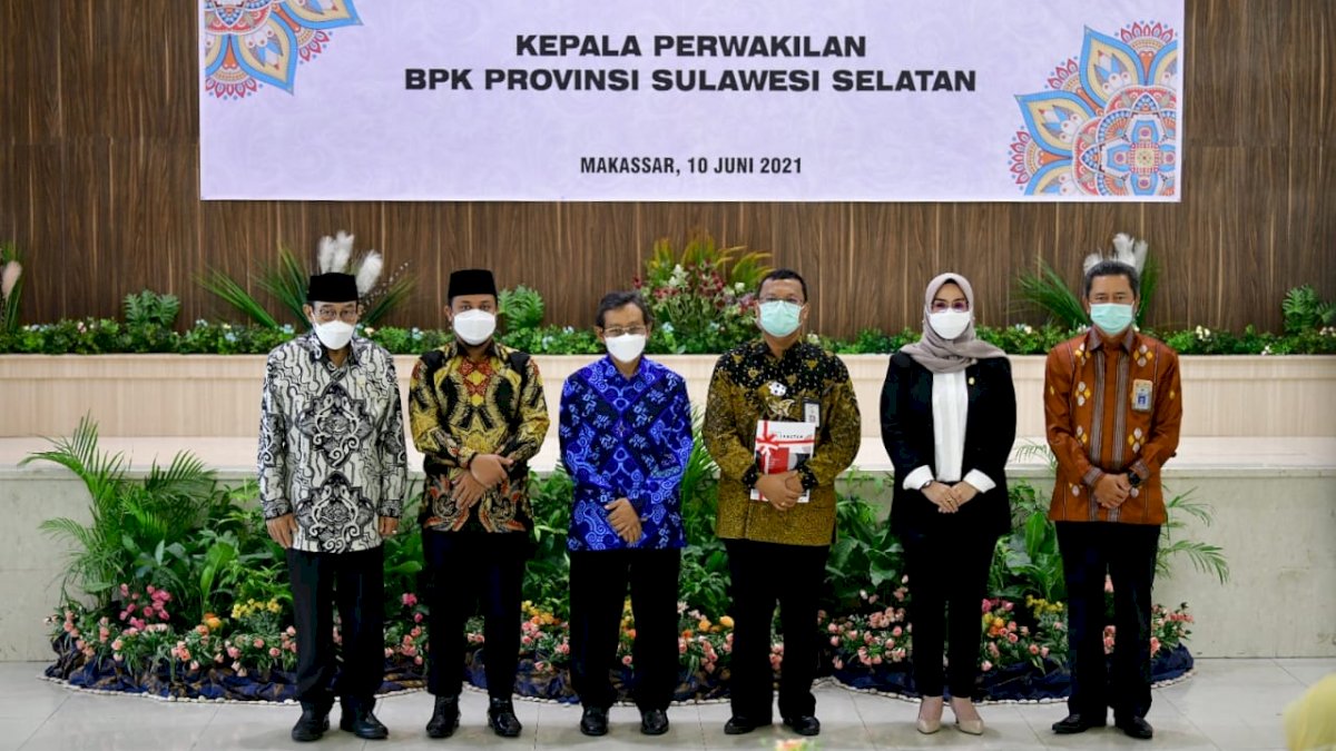 Plt Gubernur Sulsel Hadiri Pisah Sambut Kalan BPK Sulsel