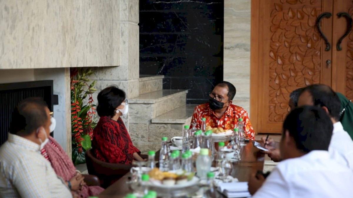 Dewan Eksekutif Nasional Walhi Temui Danny Bahas PNLH Ke -32 Di Makassar