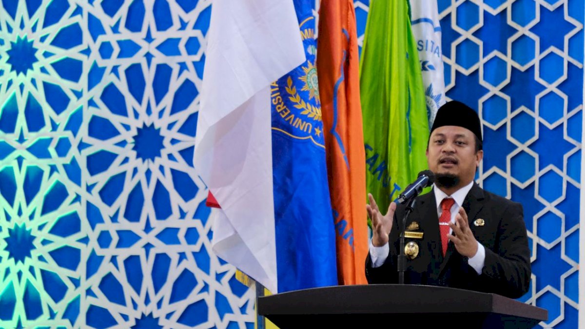 Plt Gubernur Sulsel Beri Orasi Ilmiah di Hadapan Wisudawan Unismuh Makassar