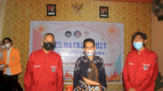 istimewa