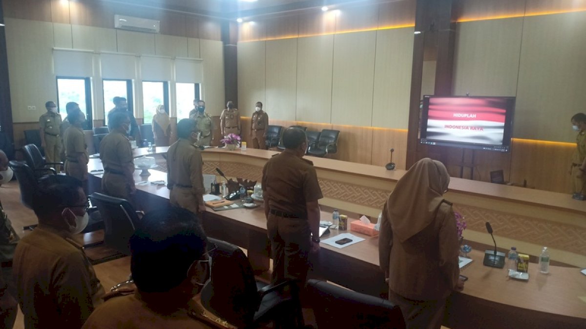 Penyerahan Insentif Iman Masjid, Ini Pesan Taufan Pawe