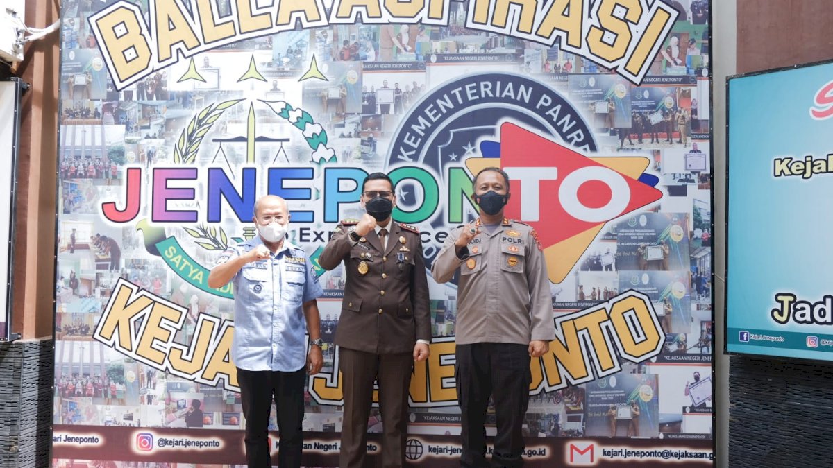 Bupati dan Kapolres Kompak Hadiri Hari Bhakti Adiyaksa di Kejari Jeneponto