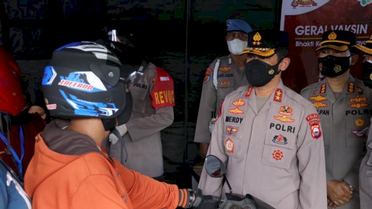 Kapolda Sulsel Ajak Warga Vaksin di Gerai Presisi Polres Pelabuhan Makassar