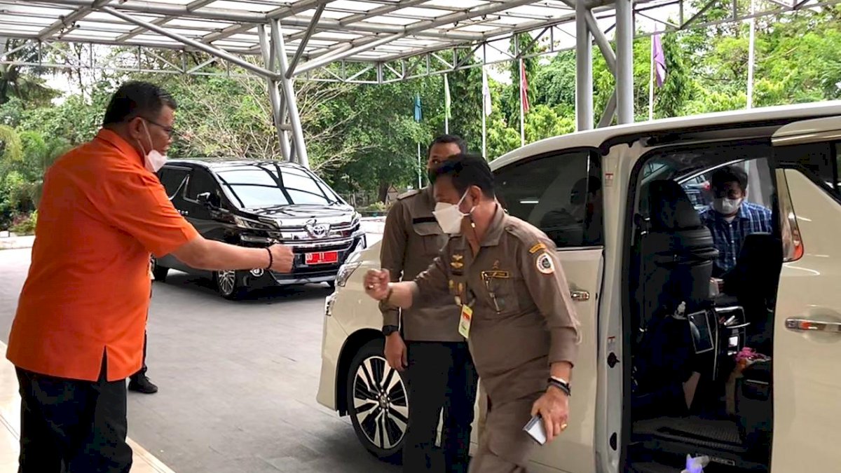 Pertemuan Dua Tokoh Dua Sahabat, Rektor UNM dan Mentan SYL