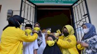 Sampaikan Pesan Cinta Airlangga dan TP, KPPG Serahkan Daging Kurban ke Panti Asuhan