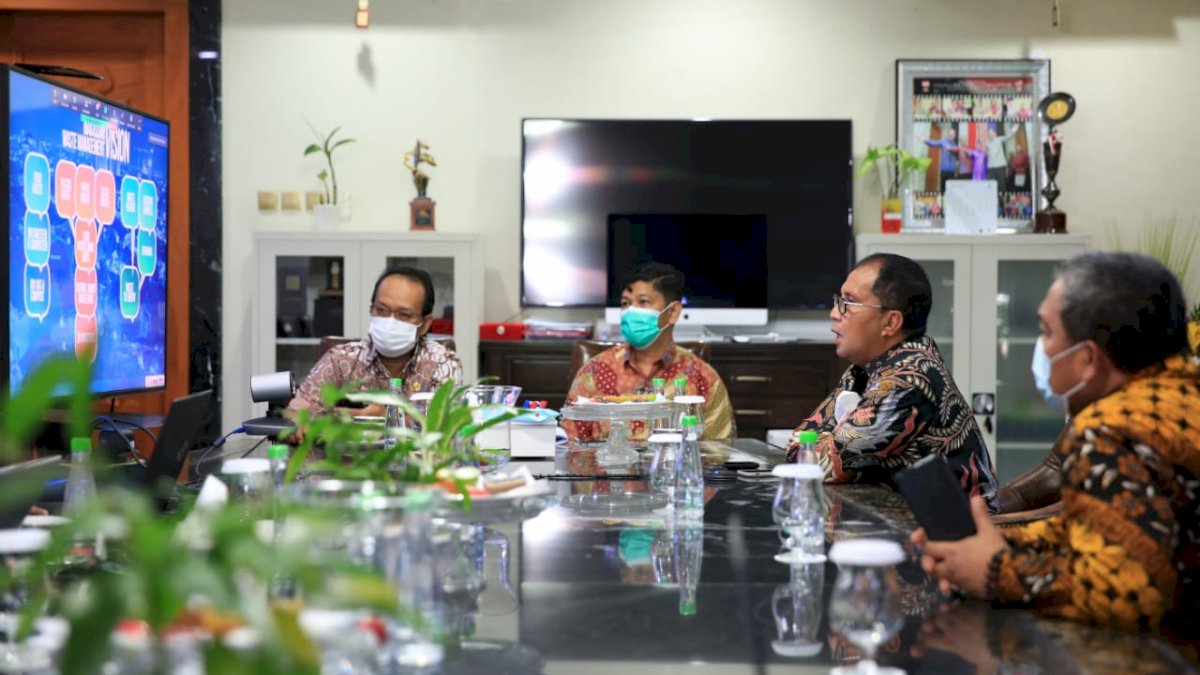 Danny Paparkan Penanganan Sampah dan Bank Sampah Makassar Pada Forum APEC