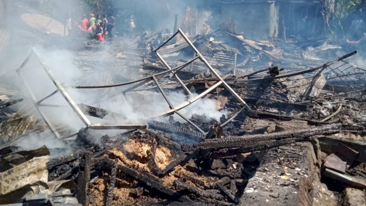 3 Rumah di Beroanging Jeneponto Ludes Dilalap Si Jago Merah