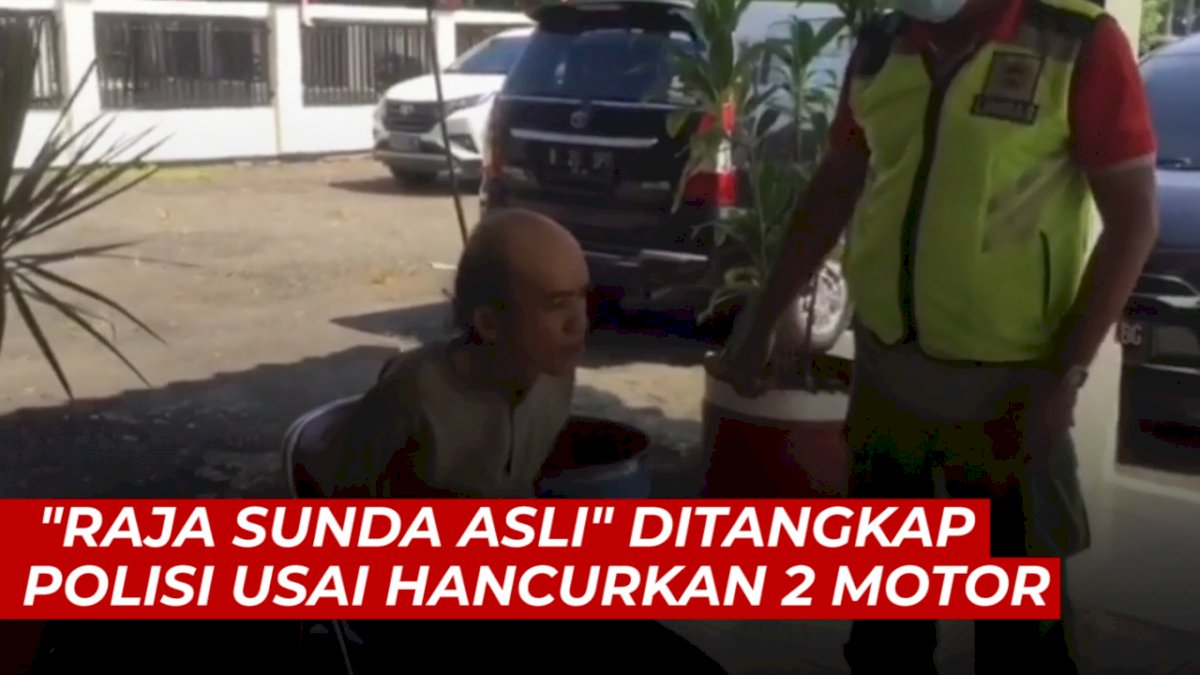 VIDEO: Pria Ini Ngaku Raja Sunda Asli, Ditangkap Polisi Usai Hancurkan 2 Motor