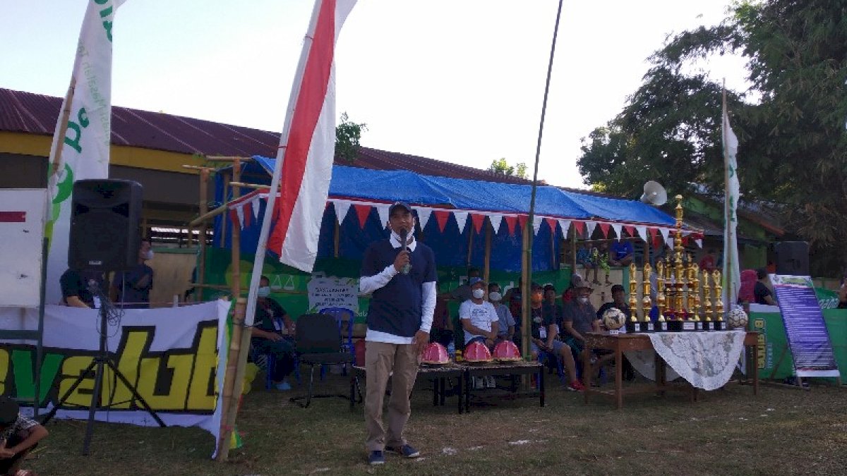 Buka Kejuaraan Sepak Bola Ketua DPRD Kota Makassar, Ini Pesan Rudianto Lallo