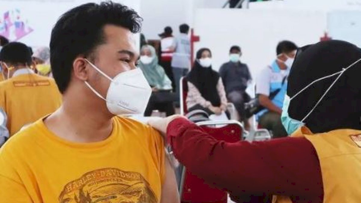 Unhas Gelar Gebyar 75.000 Vaksinasi Gratis untuk Masyarakat