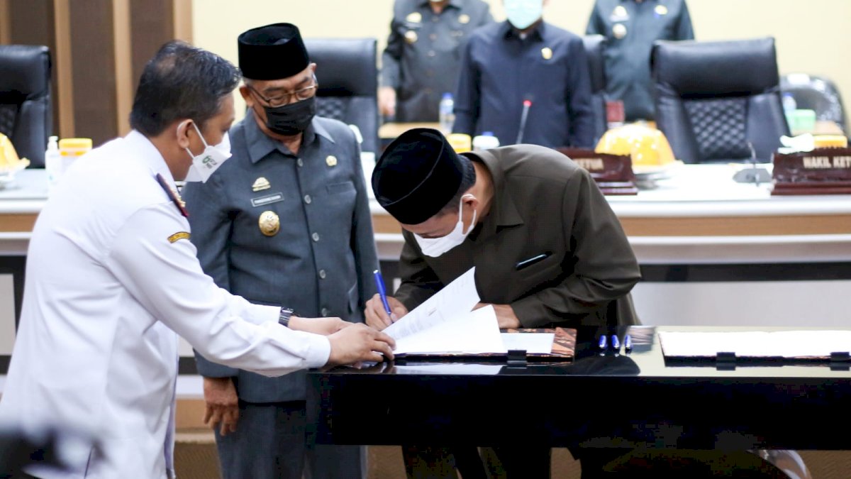 Ranperda Retribusi Jasa Usaha Disetujui DPRD