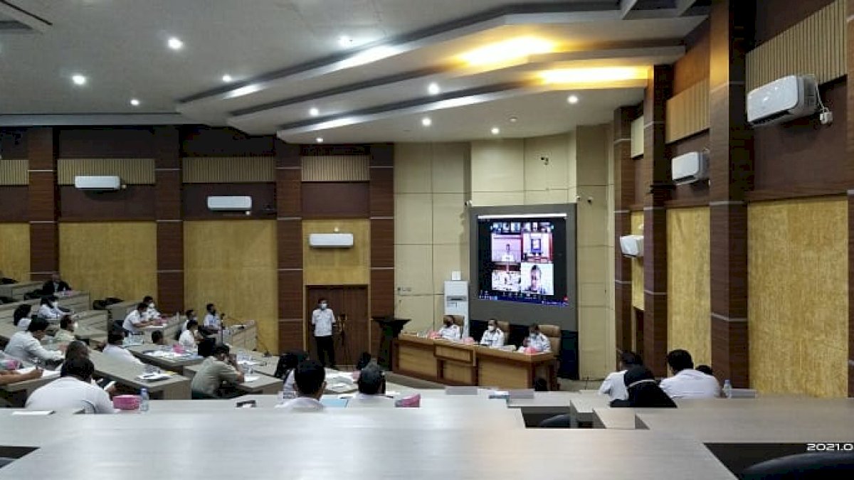 Gelar Rapat Monev Triwulan II, Ini Pesan Taufan Pawe