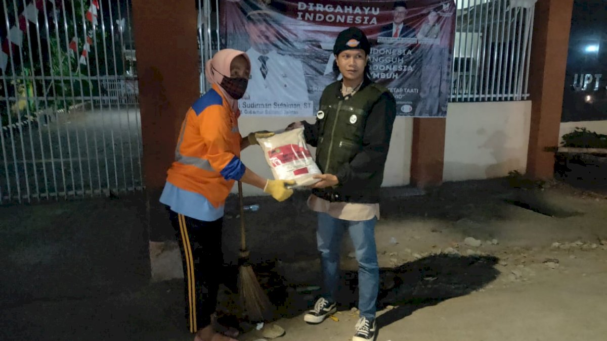 Lembaga Rumah Gurutta Melaksanakan Program Berkah Pejuang Subuh di Hari Kemerdekaan RI 76