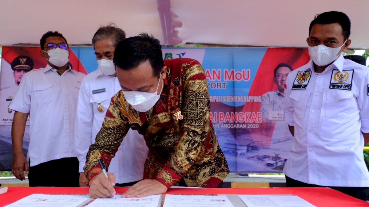 Plt Gubernur Sulsel Resmikan Jembatan Sungai Bangkae Sidrap