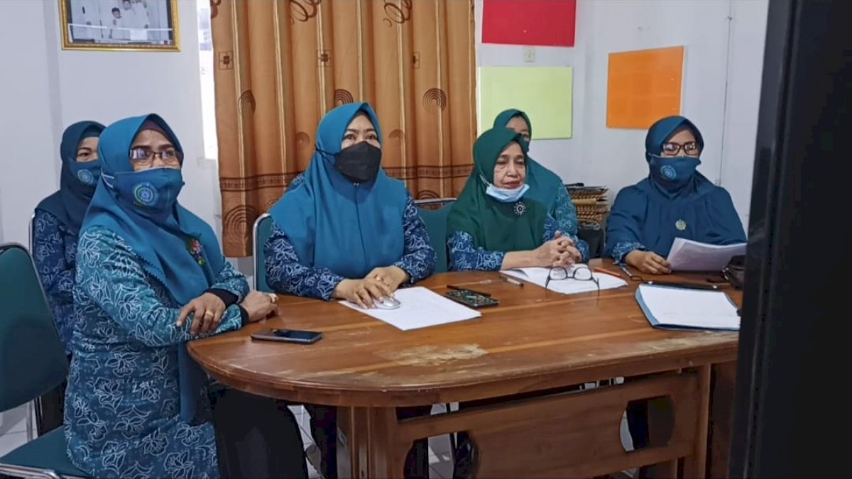 Erna Rasyid Taufan Buka Sosialisasi PAUD Holistik Integratif