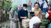 Bu Dokter dan Syahrul Ramdani Temui Korban Kebakaran di Barru