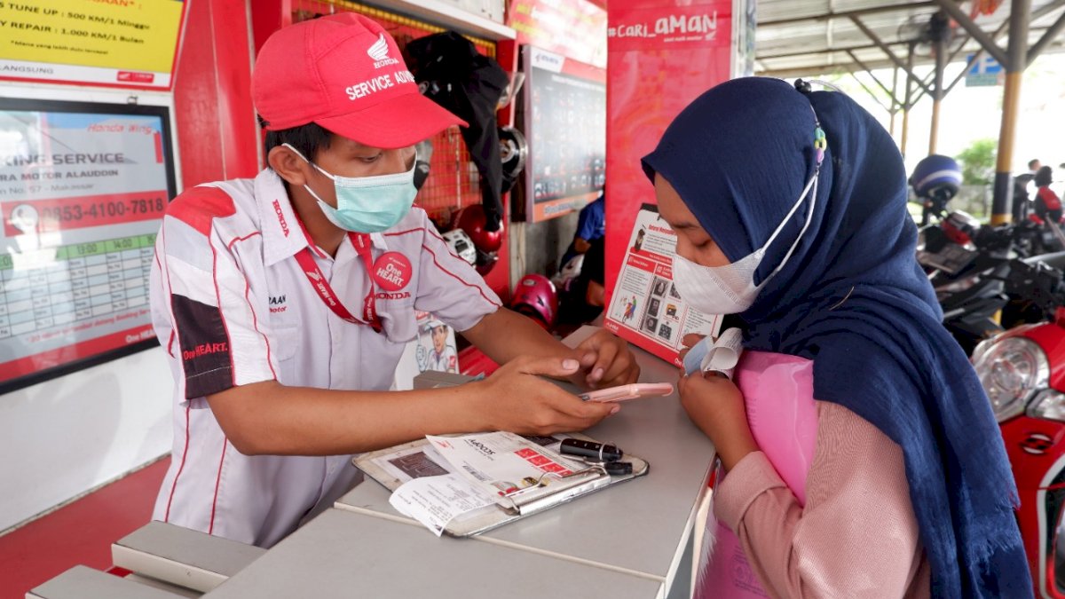 AHASS Asmo Sulsel Salurkan Bantuan Bagi Korban Banjir di Wajo